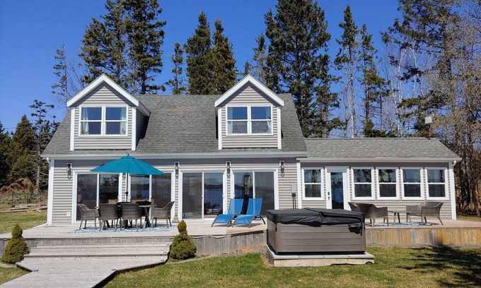 Panmure Island Cottage | Welcome to beautiful Yellow Tent Cottage, PEI - your ocean-side vacation home!
