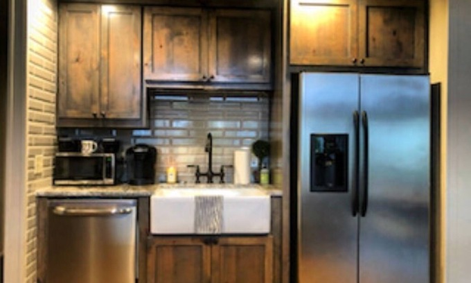 Blanco House | Welcome to Blanco Bungalow