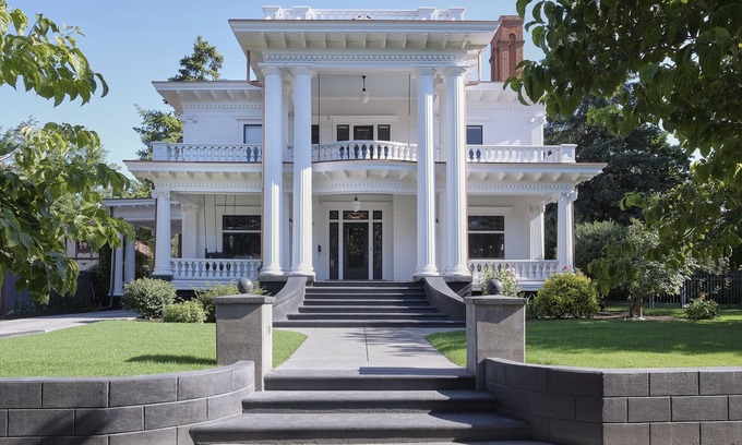 Walla Walla House | Welcome to Boyer House - Iconic Historic Home Steps from Whitman and Downtown
