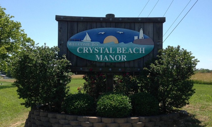 Earlville Cottage | Welcome to Crystal Beach @ the bay.