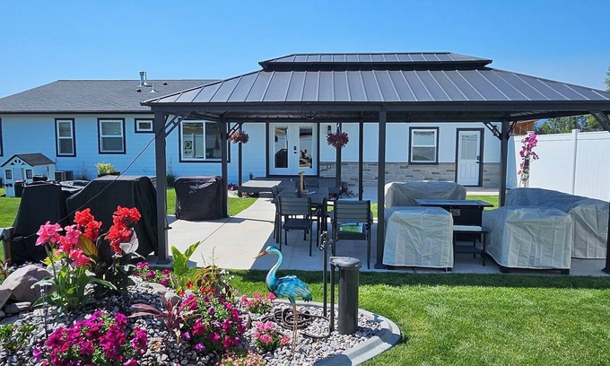 Florence House | Welcome to Deer Haven House, the nicest vacation rental in the Bitterroot Valley