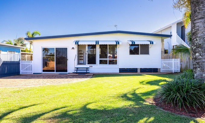 Yeppoon Cottage | Welcome to - Family Tides!