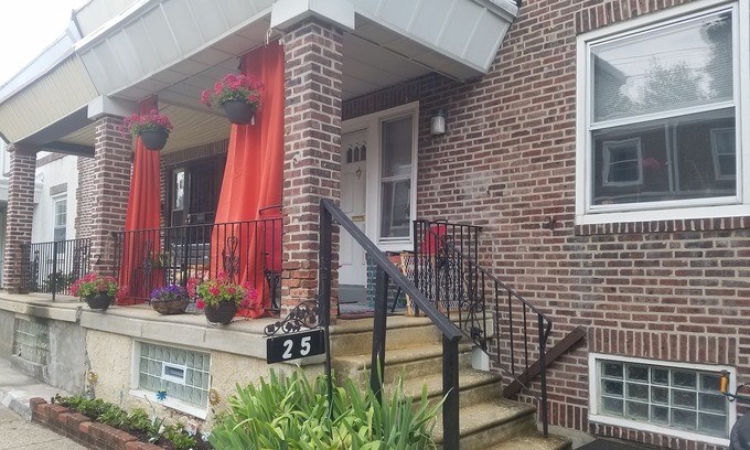 Germantown Apartment | Welcome to Germantown, Charming, 1 br. Studio apartment sleeps 4