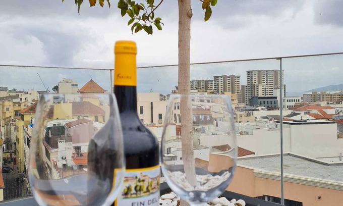 Gibraltar Apartment | Welcome to Gibraltar we hope we help you make the most of your stay with us