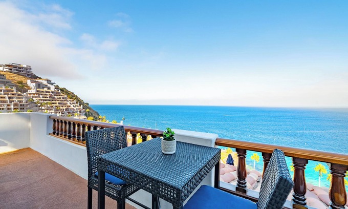 Avalon Condo | Welcome to Haven: a Premium Hamilton Cove Getaway! Only 21 Steps + Golf Cart