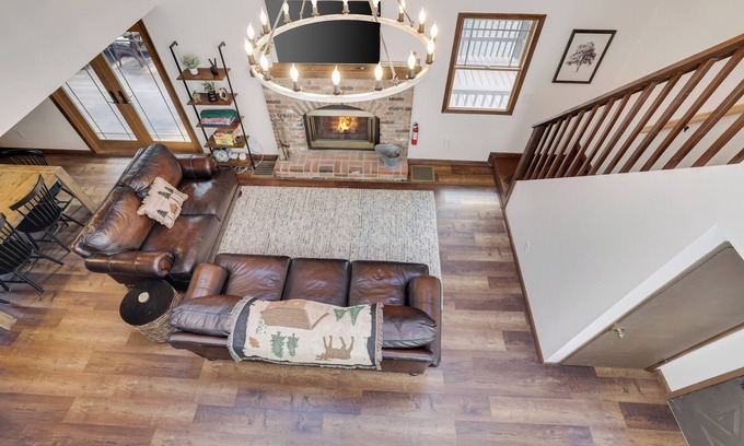 Lake Ariel Ski Chalet | Welcome to House in the Trees in The Hideout!