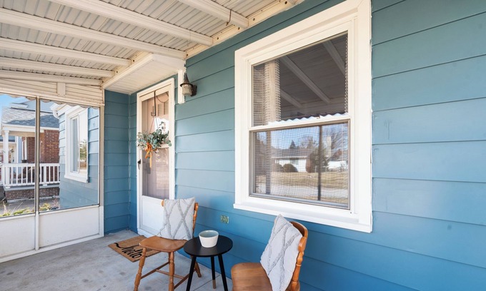 Toledo House | Welcome to Lakeside Magnolia Cottage