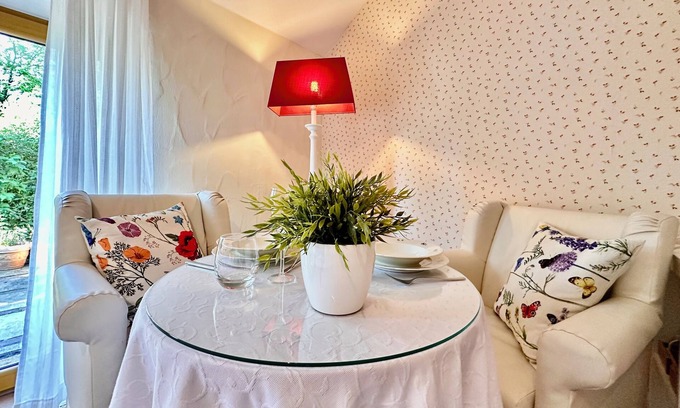 Altharlingersiel Apartment | Welcome to Lütt Kostall - your cozy retreat in the dreamlike Gulfhof