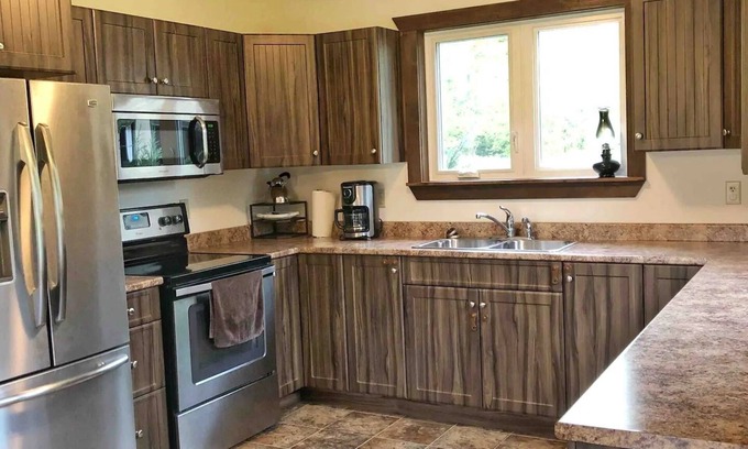 Greater Madawaska House | Welcome to Martha’s Landing