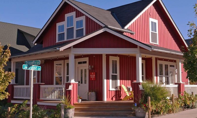 Chelan House | Welcome to Maison Rouge at The Lookout at Lake Chelan