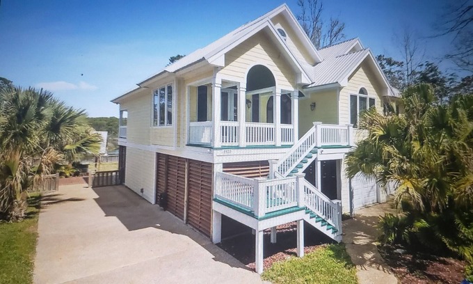 Gulf Park Estates House | Welcome to Ocean Springs on the Bayou!