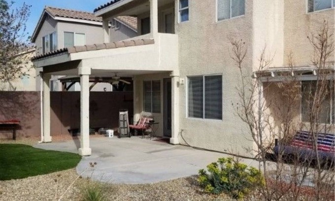 Summerlin House | Welcome to our charming and cozy retreat in the heart of Las Vegas