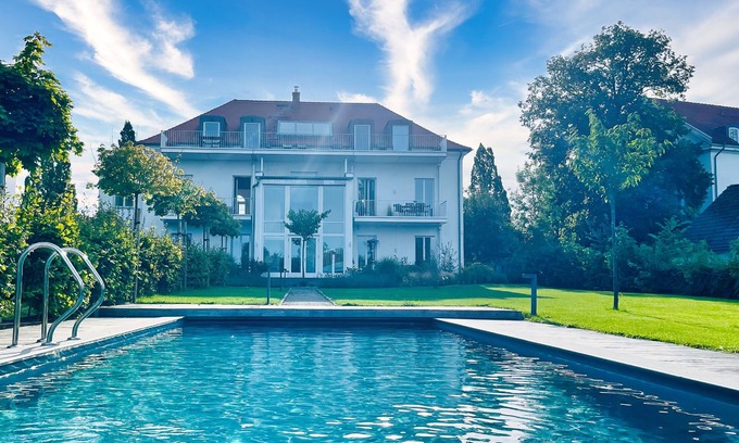 Putbus Apartment | Welcome to our vacation apartment on the picturesque Circus in Putbus!