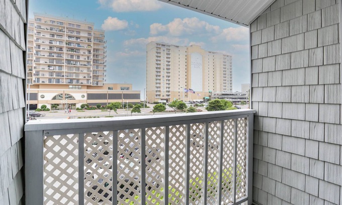 Northeast Virginia Beach Condo | Welcome to Seas the Stay! Newly Furnished & Steps from the Ocean & Boardwalk!
