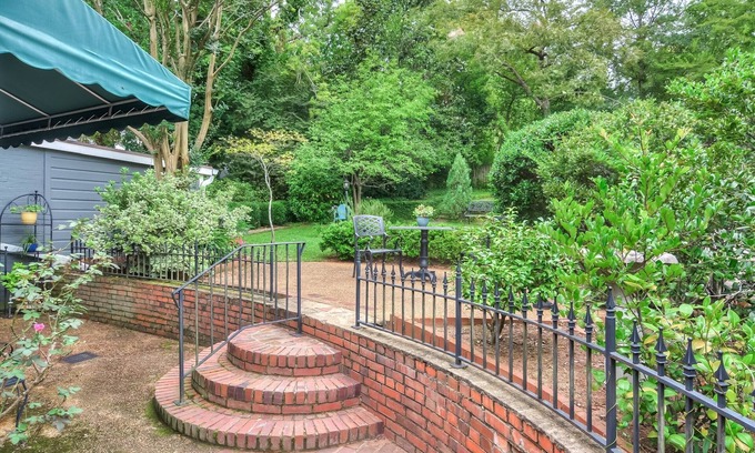 Harrisburg Cottage | Welcome to Summerville Cottage in Augusta GeorgianReady to rent for Masters week