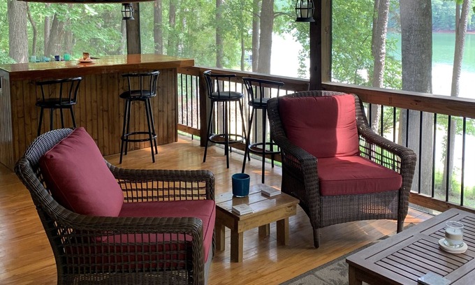 Seneca Cottage | Welcome to Sweet Pea - Lake front cottage, 5 miles from Death Valley.