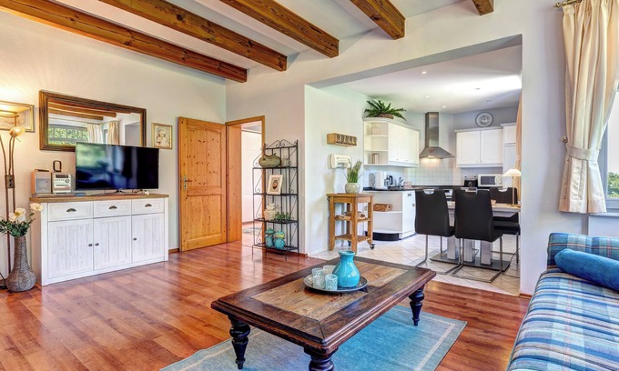 Zinnowitz Apartment | Welcome to the "Albatros" vacation apartment in Haus Seeadler!