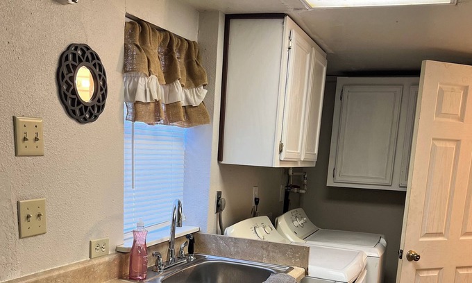 Kingston Cabin | Welcome to the Beach Bum Shack! Centrally located in Enos Oklahoma.
