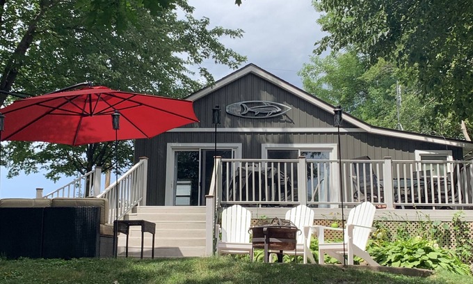 Maple Lake House | Welcome to The Beach House!