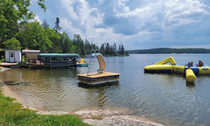 Northern Ontario House | Welcome to The Coon Cage