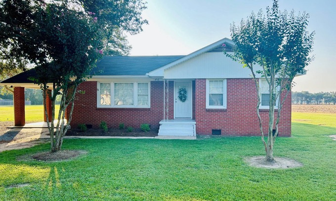 Mansura House | Welcome to "The Country Cottage"