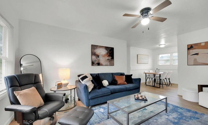 Springfield House | Welcome to The Cozy Nook – Your Cozy Retreat in the Heart of It All!n
