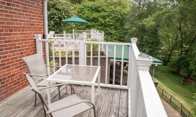 Sutton Bed & Breakfast | Welcome to the historic Elk River Hotel & Cafe! Located riverfront on the beautiful Elk River, and just 2 miles from I-79, you are moments away from all that the Sutton area has to offer. Guest in town to enjoy the gorgeous outdoor scenery and recrea