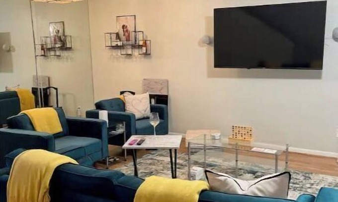 Westchase House | Welcome To The Selfie House! 15 Mins From Galleria!
