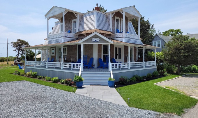 Oak Bluffs House | Welcome to The “SUMMER WIND” House! 5-Minutes to the Beach!