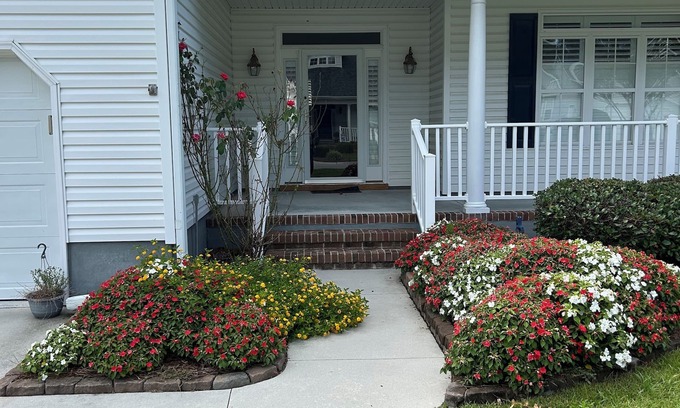 Morehead City House | Welcome To this lovely 2-bedroom home in a gated golf community.