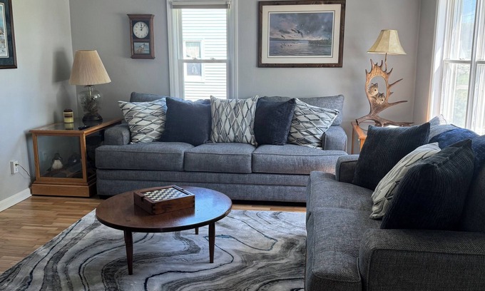 Linwood House | Welcome to Uncle Dave’s Cabin a cozy 2 bedroom by the Saginaw Bay in Linwood