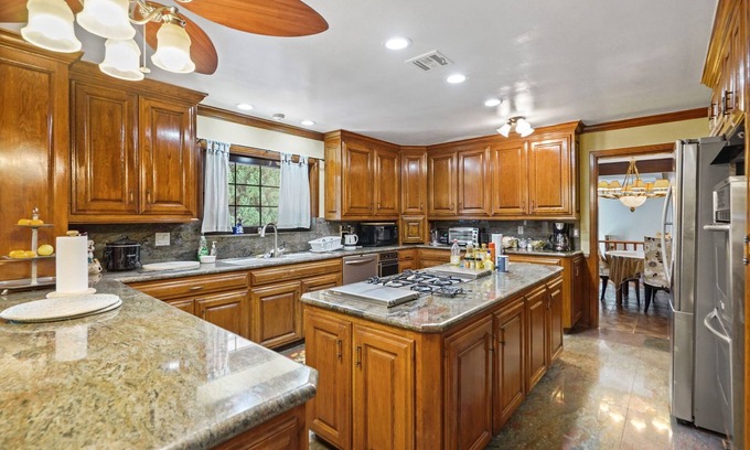 Porter Ranch House | Welcome to your LA Oasis - 5BR/4BA/parking included