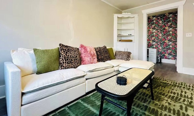 Casper Apartment | Welcome to your perfect home away from home in the heart of the city!