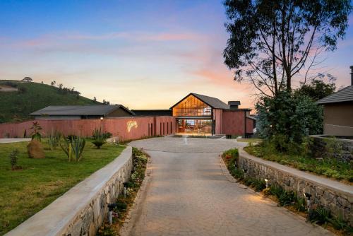 Ooty Hotel | WelcomHeritage Ayatana Ooty