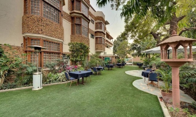 Paldi Hotel | WelcomHeritage Mani Mansion