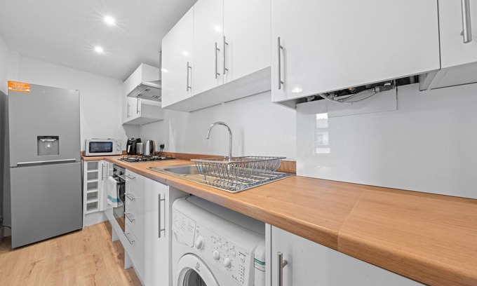Merchiston Apartment | Welcoming 1 Bedroom Apartment - Fountain Park - Edinburgh