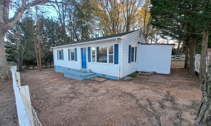 Winston - Salem House | Welcoming 2-bedroom house with WiFi in Winston-Salem