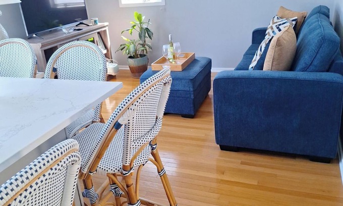 Margate City Condo | Welcoming 2-bedroom condo in Margate, NJ,. 2 blocks to beach