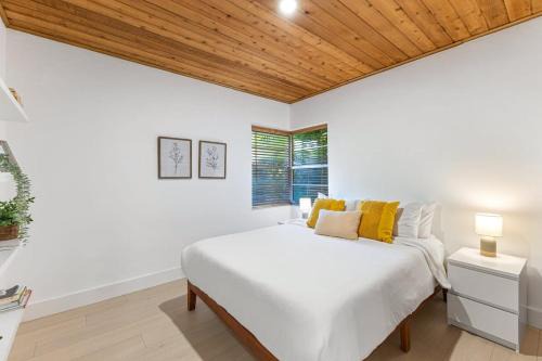 Victoria Park Apartment | Welcoming Airbnb Walkig distance to Las Olas Blvd