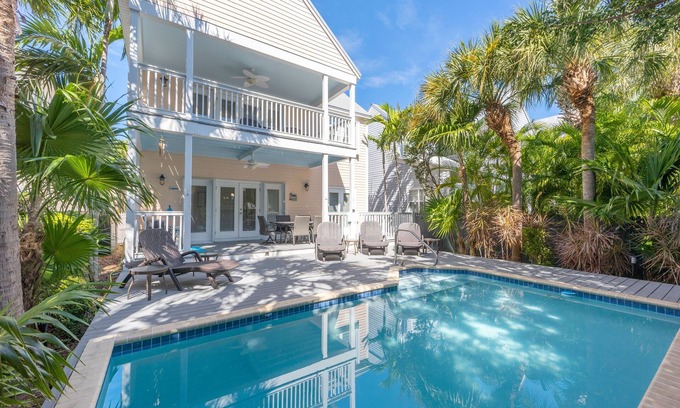 Marathon House | ★Welcoming Family Vacation Gated home★with private heated pool and Patio