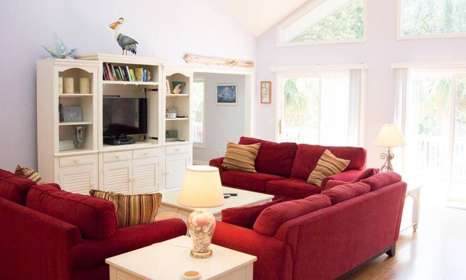 Saint Helena Island House | Welcoming home with Wi-Fi, easy beach access.