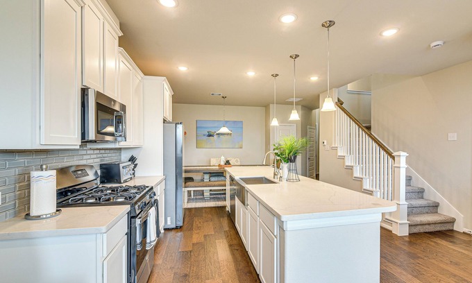 Pasadena House | Welcoming Pasadena Home: 22 Mi to Downtown Houston