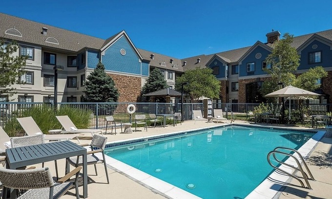 Acres Green Hotel | Welcoming Solo Retreat with all You Need for a Relaxing Stay