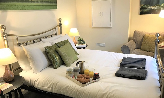 St Helens House | Welcoming spacious 2-bedroom house in St Helens