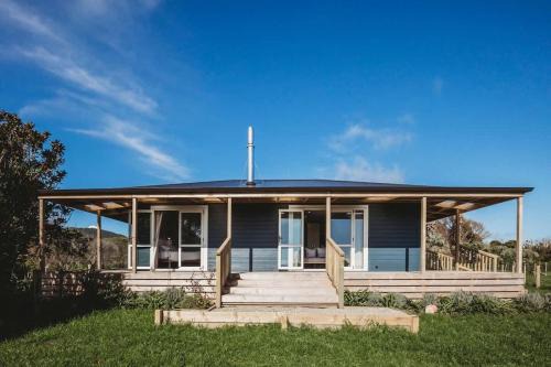 Tataraimaka House | Weld Cottage - Sustainable lifestyle property