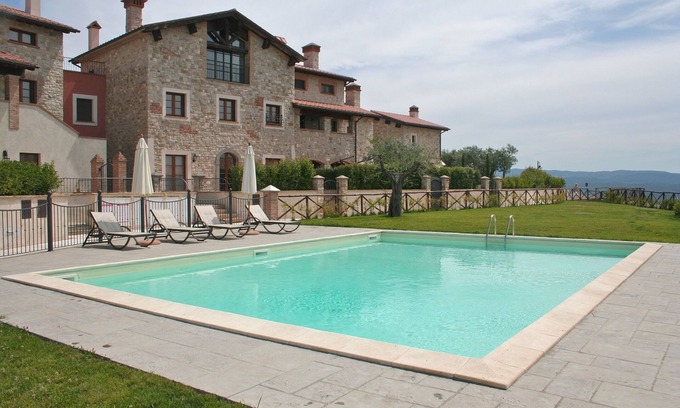 Ficulle Apartment | Well Appointed Apartment In Hill Top ‘Borgo’ Set In Stunning Umbrian Countryside