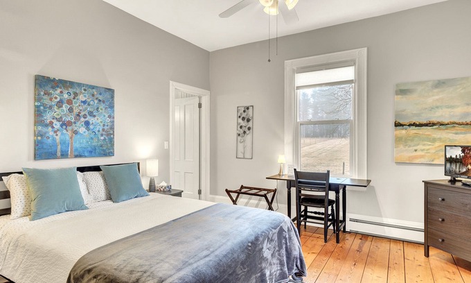 Martins River House | Well-appointed Queen Room in Riverside Historic Farmhouse Getaway