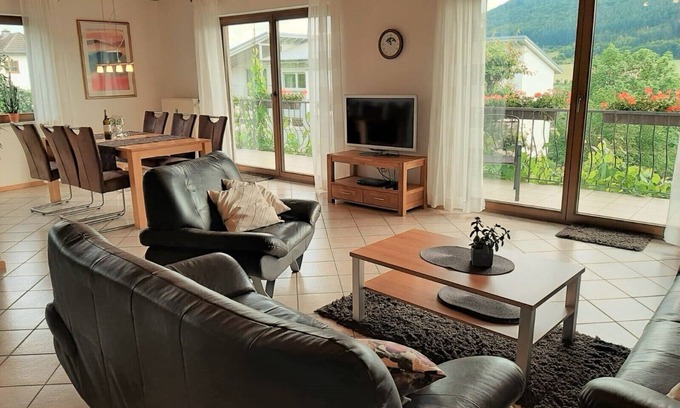 Osann Apartment | Well-kept vacation home in the middle of the vineyards. Apartment 3, short vacation on request