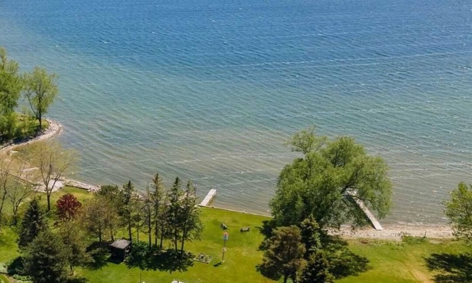 Carrying Place Cottage | Wellers Cove Waterfront Cottage | Wood Fired Sauna | firepit