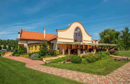 Plavecky Stvrtok Hotel | Wellness hotel Spark